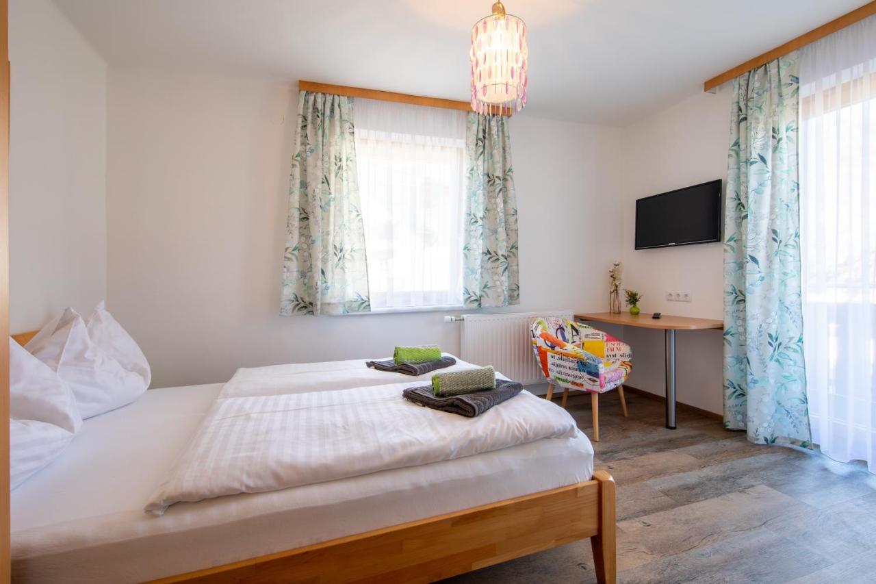 Haus Pitzer/Apartments Troicher Schladming Extérieur photo